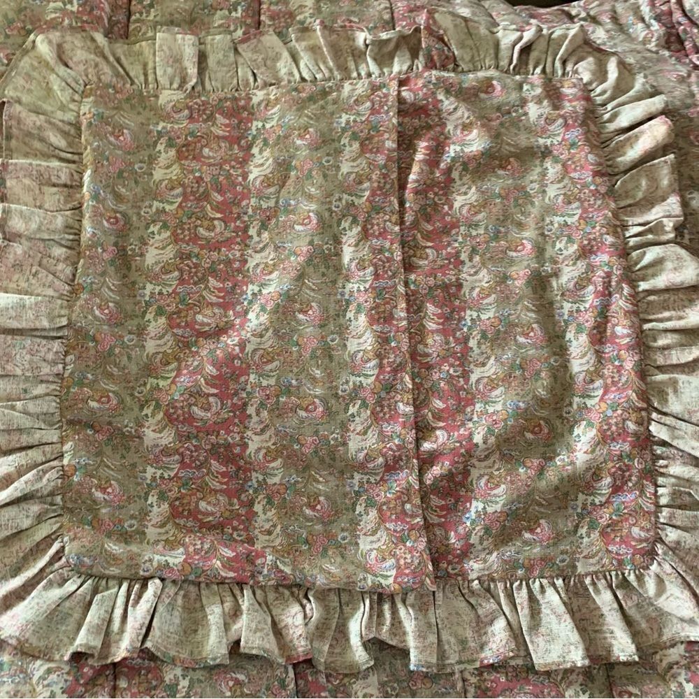 Ralph Lauren Hearthside Floral Full/Queen Comforter w/ Euro Sham - Picture 6 of 9